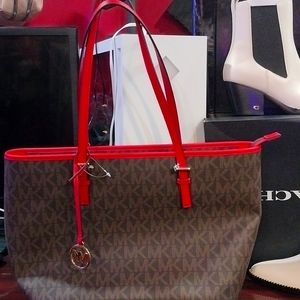 MICHAEL Michael Kors Medium Jet Set Travel Tote in Red